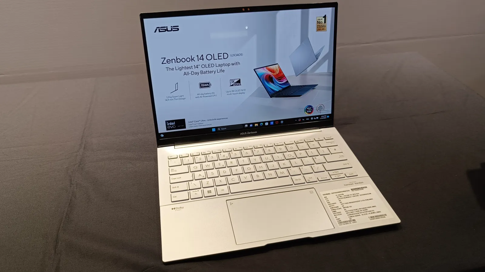 Asus zenbook 14 oled ux3405 6